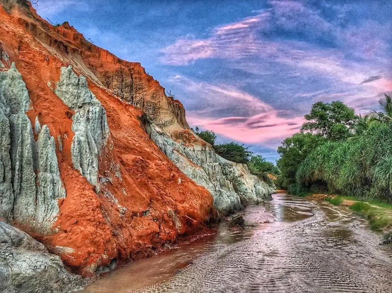 Mui Ne Fairy Stream (Red Stream)